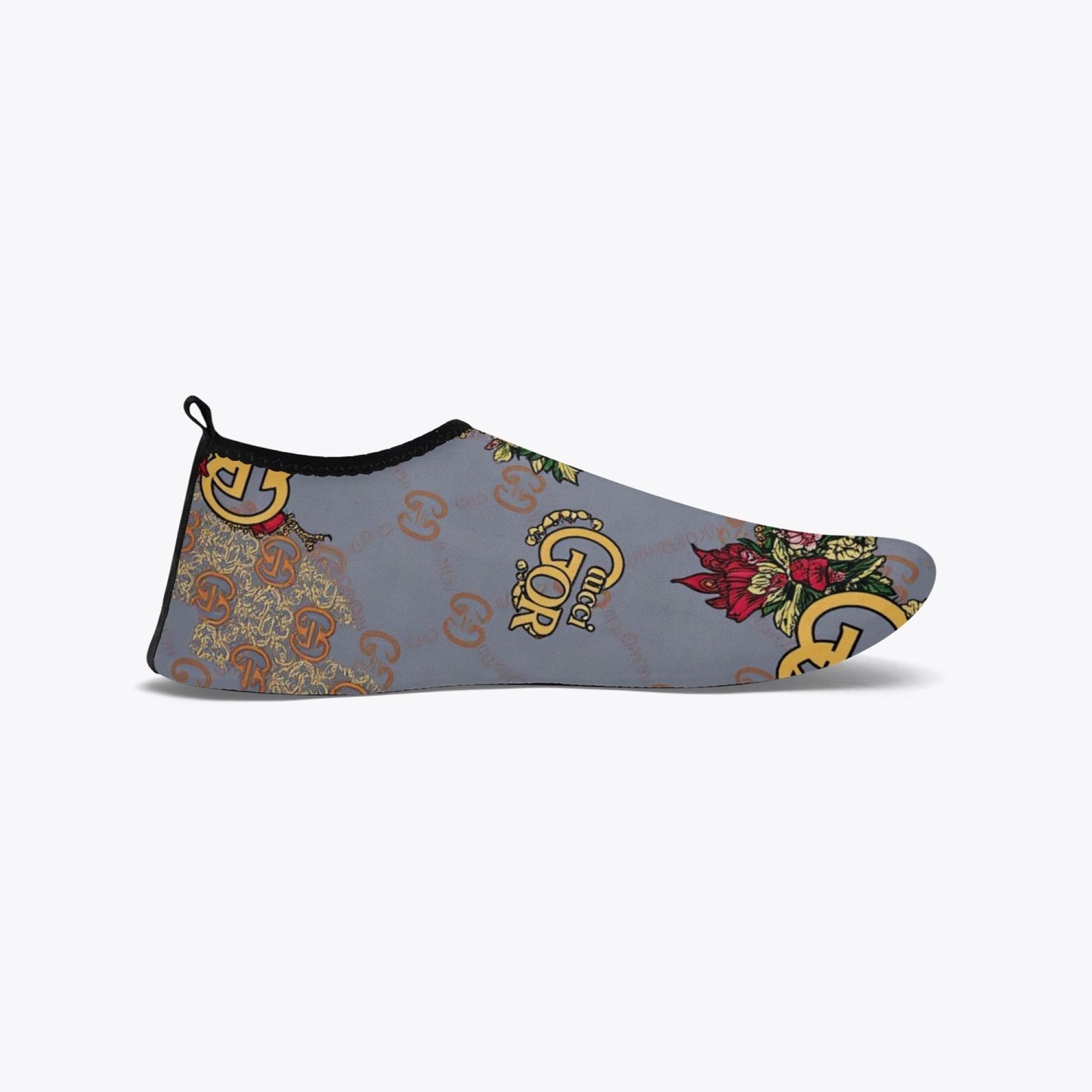 476. New Low Top Water Shoes