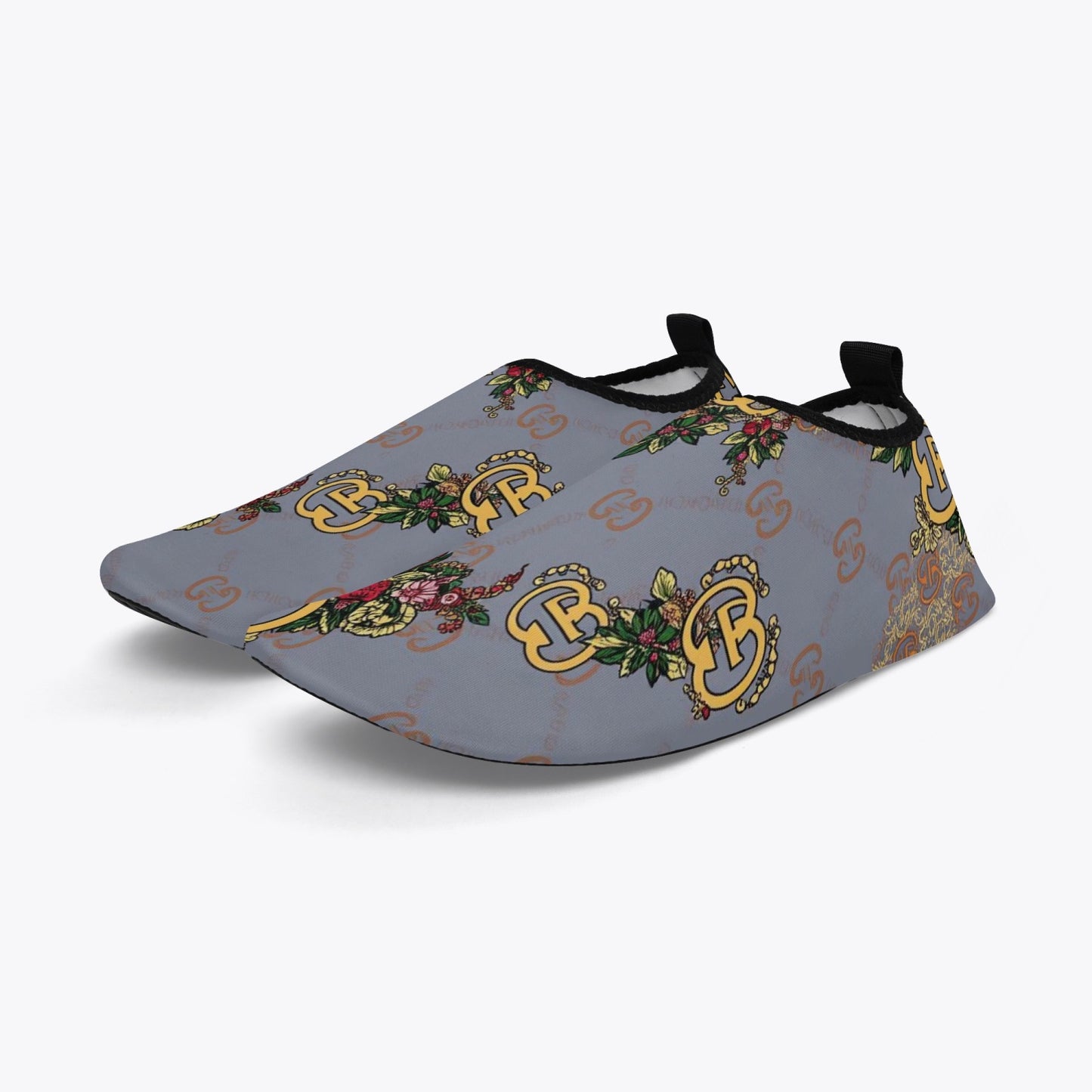 476. New Low Top Water Shoes